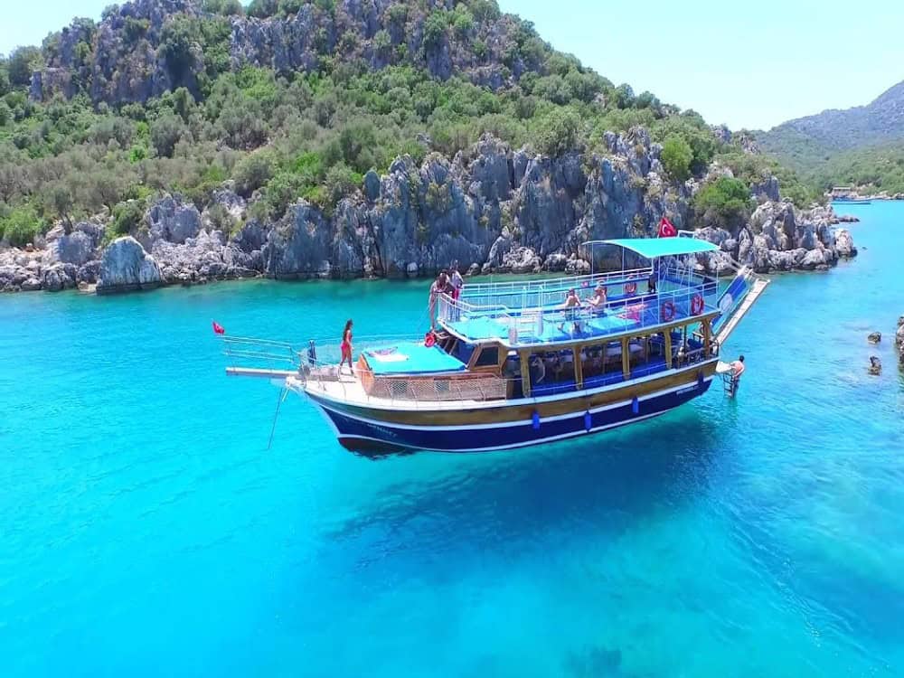 Antalya boat tour to Grand Waterfall and coastline